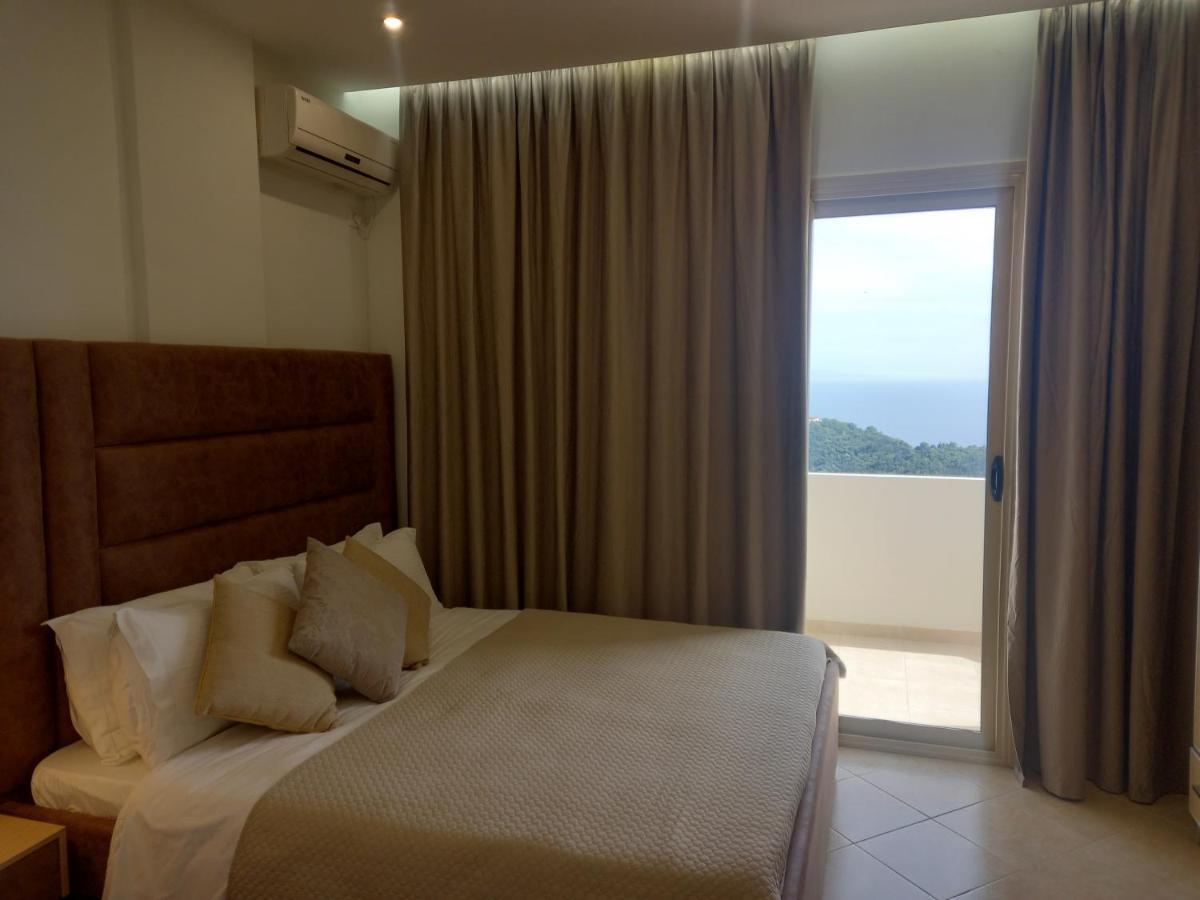 Hotel Relax Dhërmi Dış mekan fotoğraf